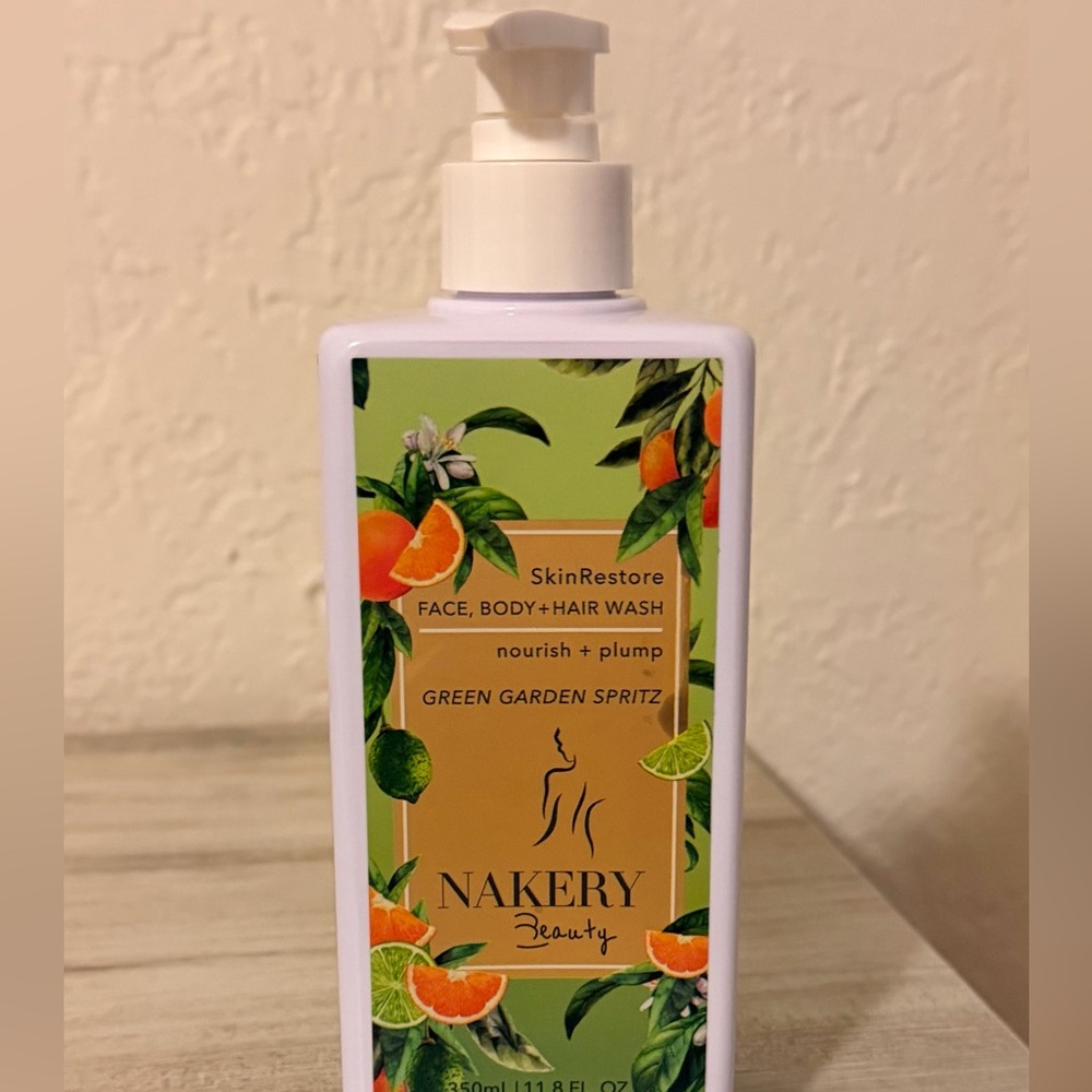 Nakery SkinRestore Face & Body Wash with Hyaluronic Acid - Green Garden Spritz - Picture 4 of 5